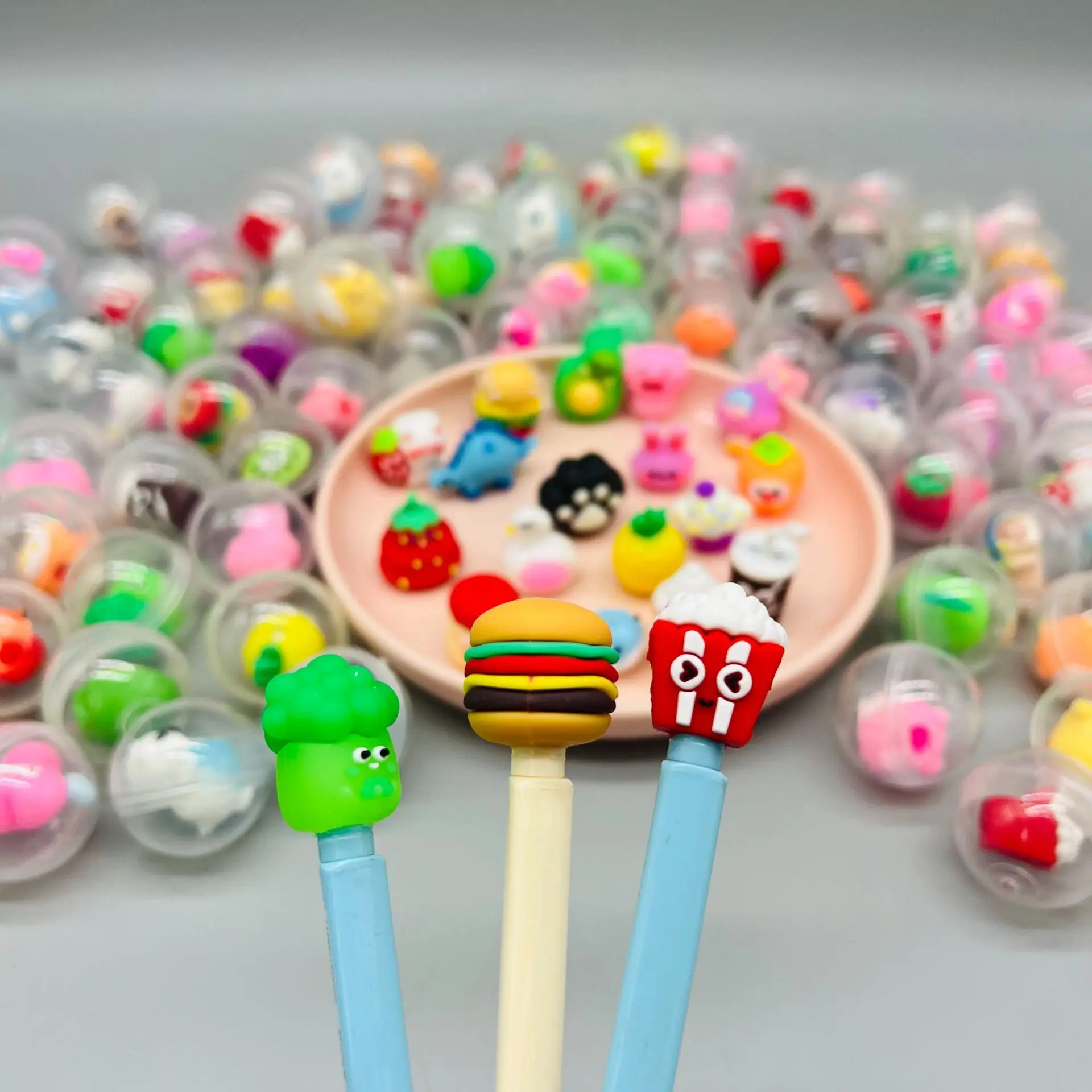 بيضة ملتوية شفافة لآلة مخلب صغ - مراجعة Claw Crane Machine وسعره